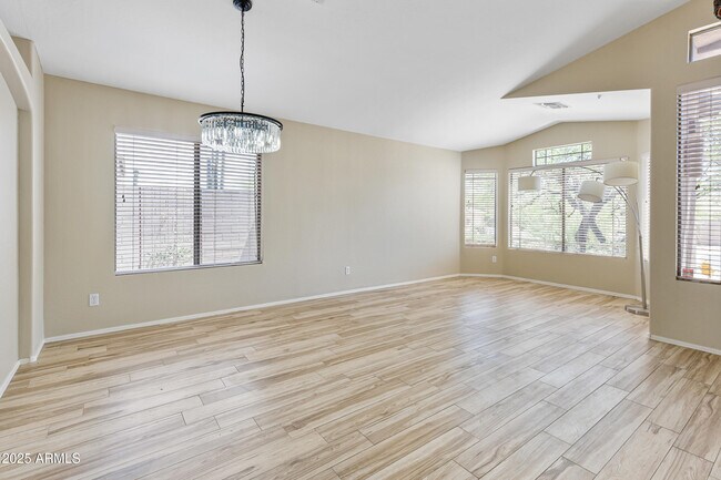 Building Photo - 10278 E Blanche Dr
