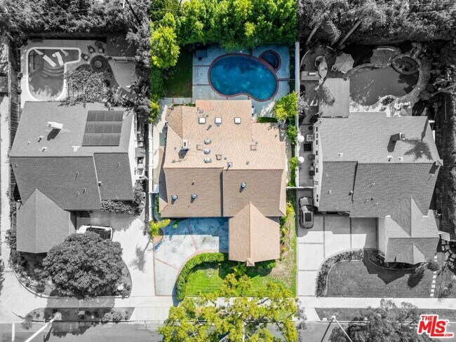 Building Photo - 12508 Sarah St