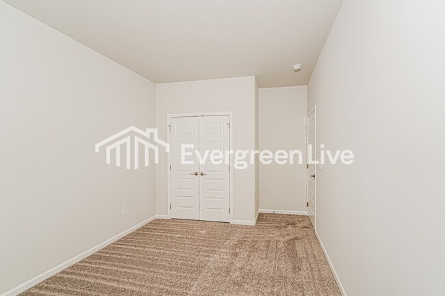 Building Photo - 202 Paca Ln