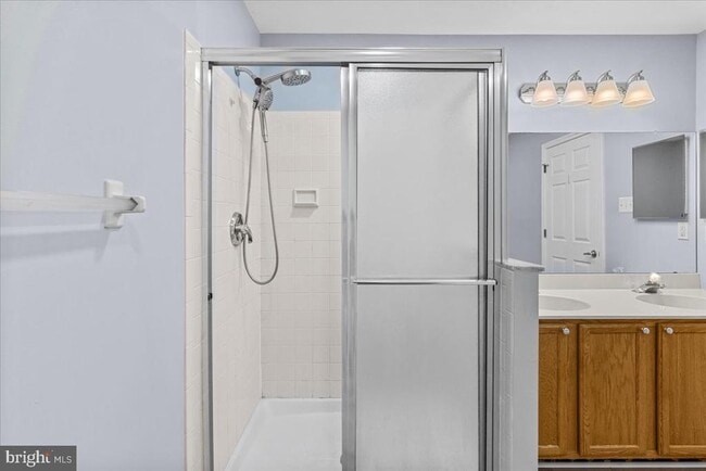 Building Photo - 14 Hearthstone Ln