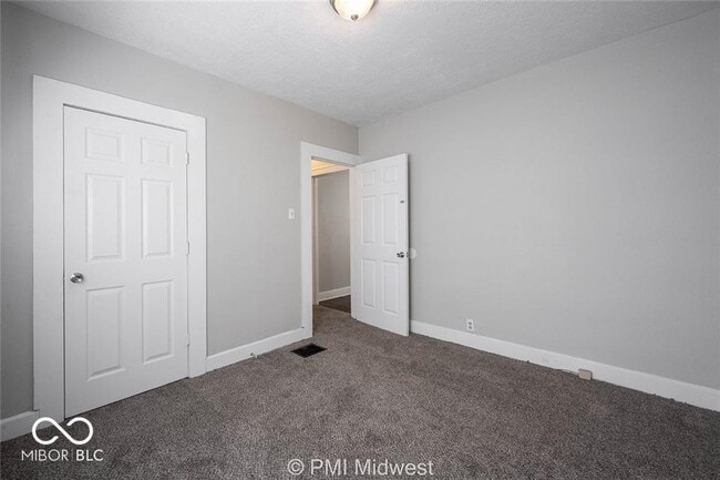 Building Photo - 1529 E Ohio St