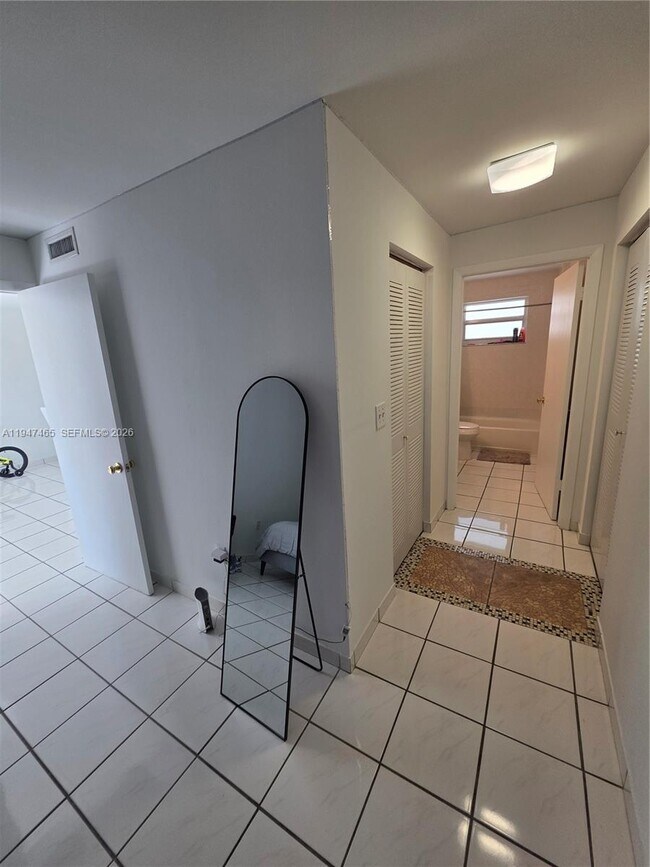 Building Photo - 1612 Jefferson Ave