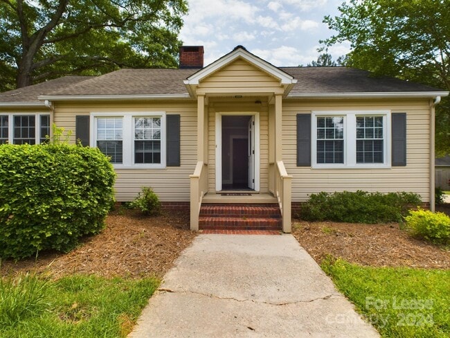 Primary Photo - 618 Monroe Hwy