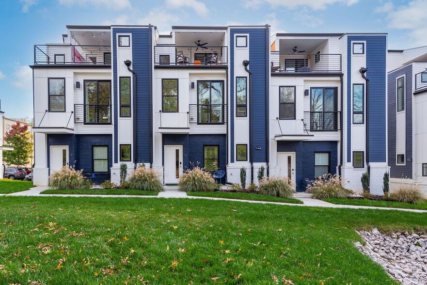 Building Photo - 1308 Montgomery Ave