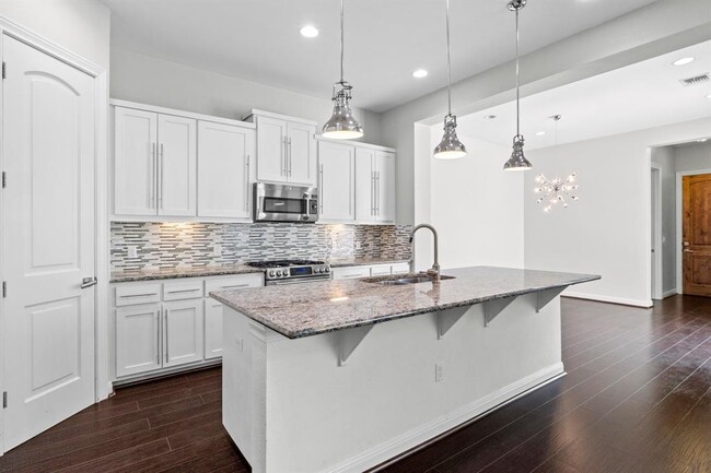 Building Photo - 4536 Berkman Dr
