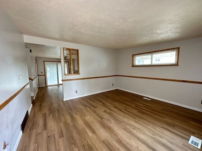 Building Photo - 4663 Namba Way