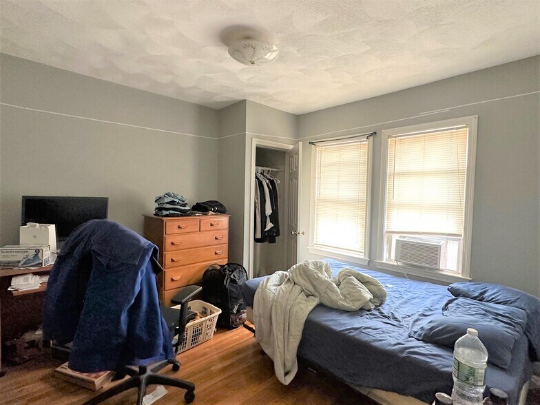 Building Photo - 65 Boston Ave