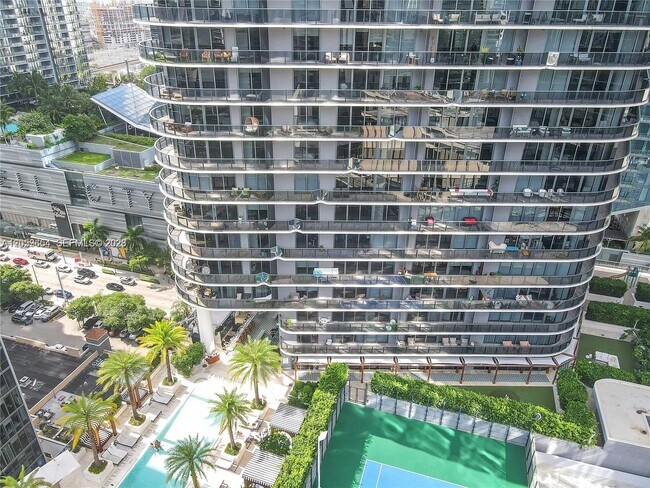 Building Photo - 801 S Miami Ave