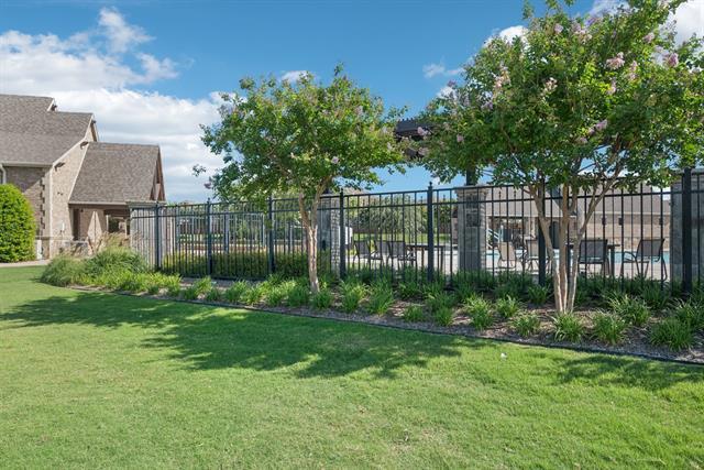 Building Photo - 1709 Everitt Trail