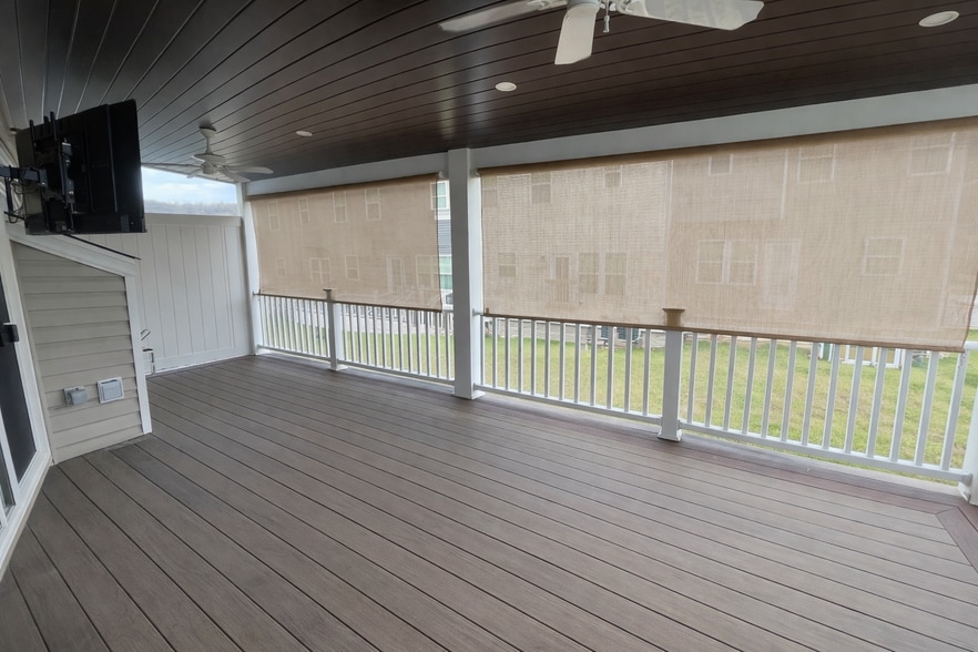 Building Photo - 310 Helenium Dr