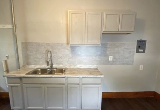 Building Photo - 843 Beecher St, Louisville, KY 40215