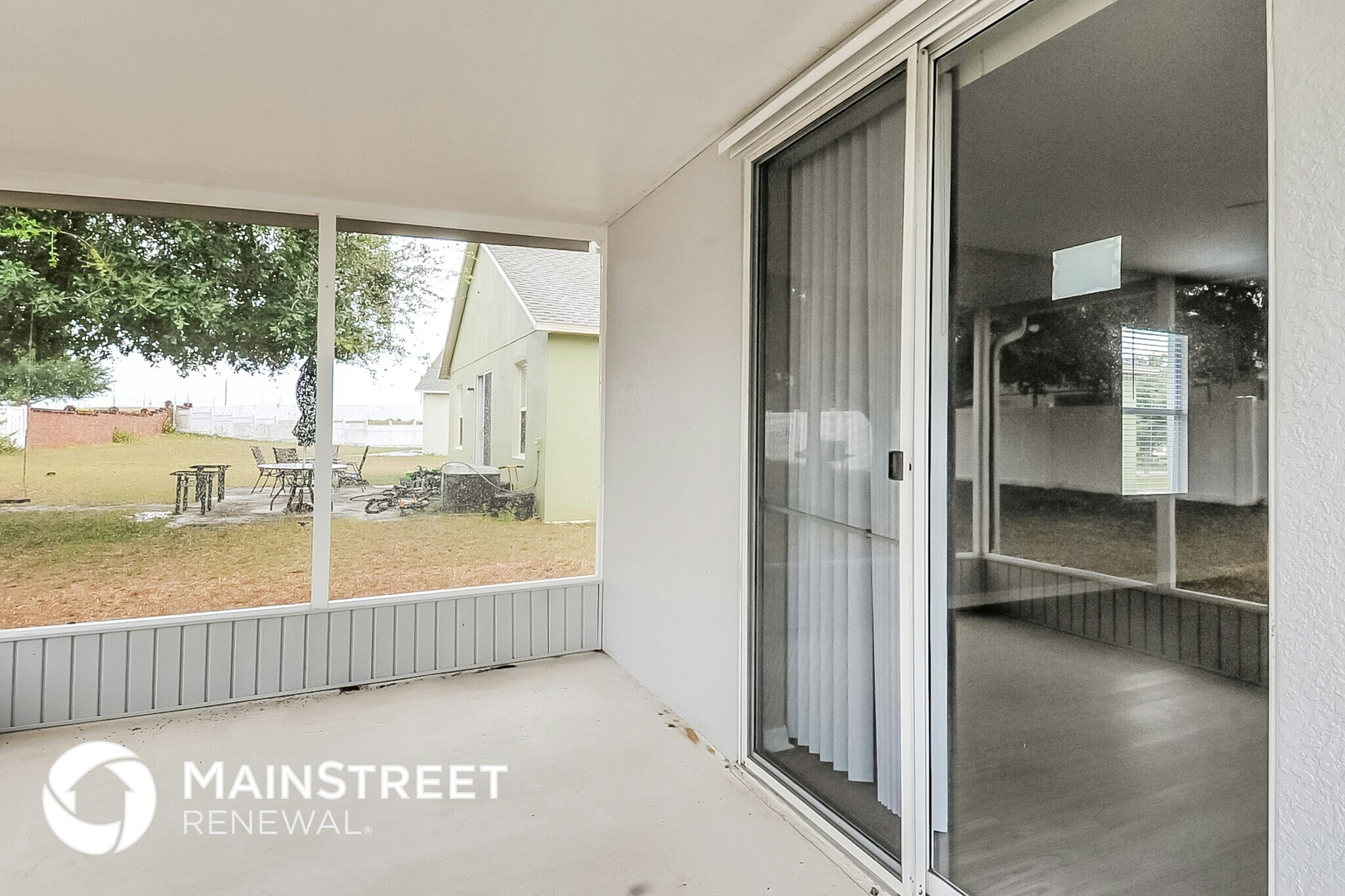 Building Photo - 527 Madina Cir
