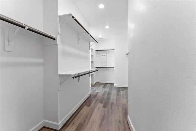 Building Photo - 29114 Hauter Wy