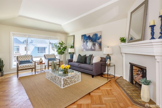 Building Photo - 177 Meadowbrook Dr