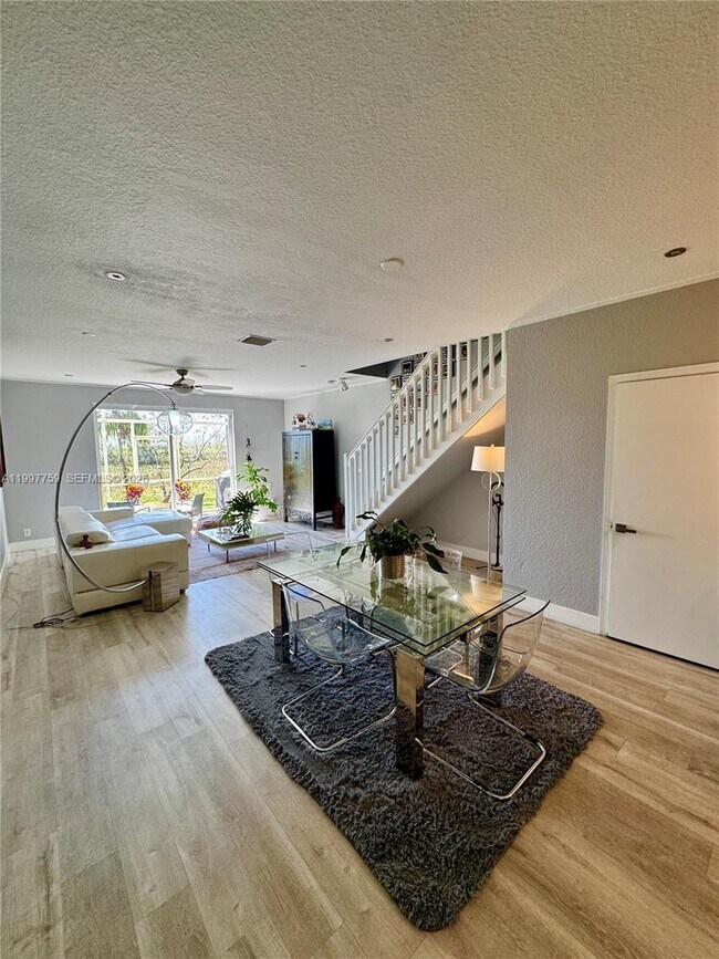 Building Photo - 2469 Cordoba Bend