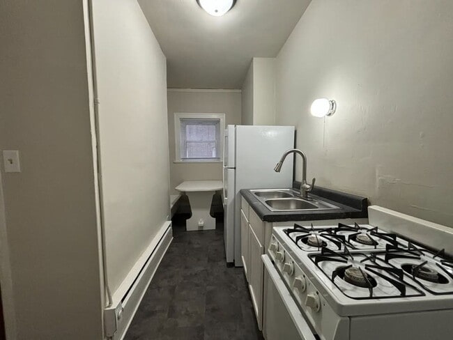 Interior Photo - 720