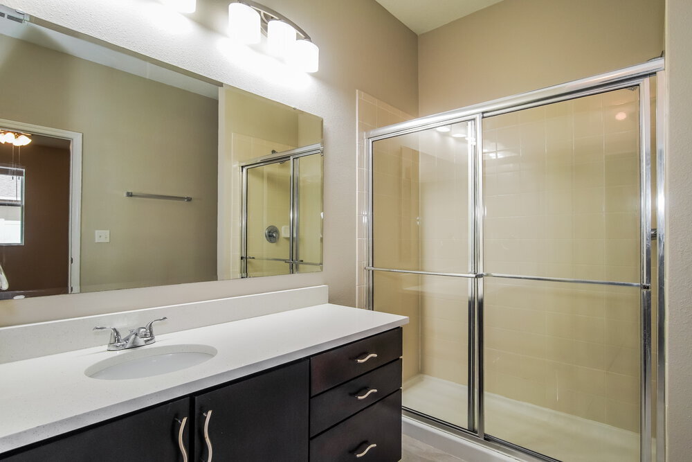 Building Photo - 1557 Regent Ct
