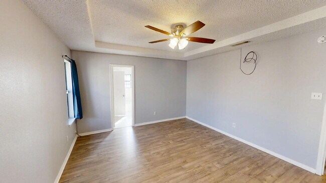 Building Photo - 1619 Leader Dr