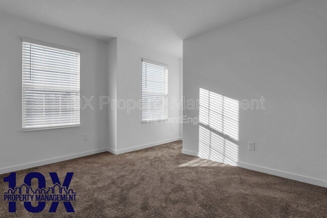 Building Photo - 3246 Mackinac Dr