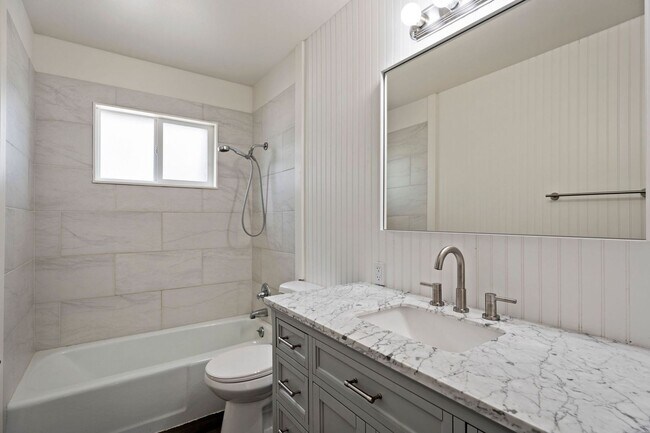 Building Photo - Azalea1629(KP-JF)