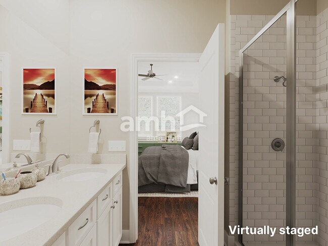 Building Photo - 4308 Longfellow Dr