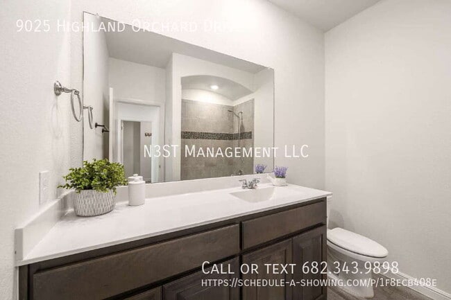 Building Photo - 9025 Highland Orchard Dr