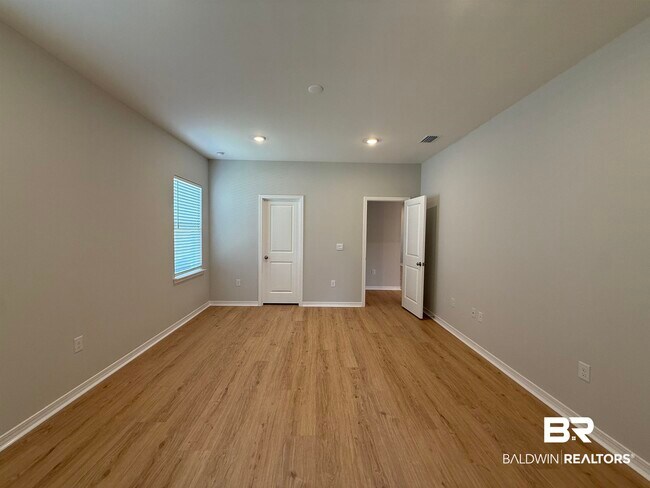 Building Photo - 23903 Dominus Dr