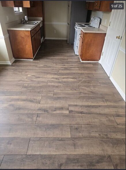 Building Photo - 137 Laredo Cir