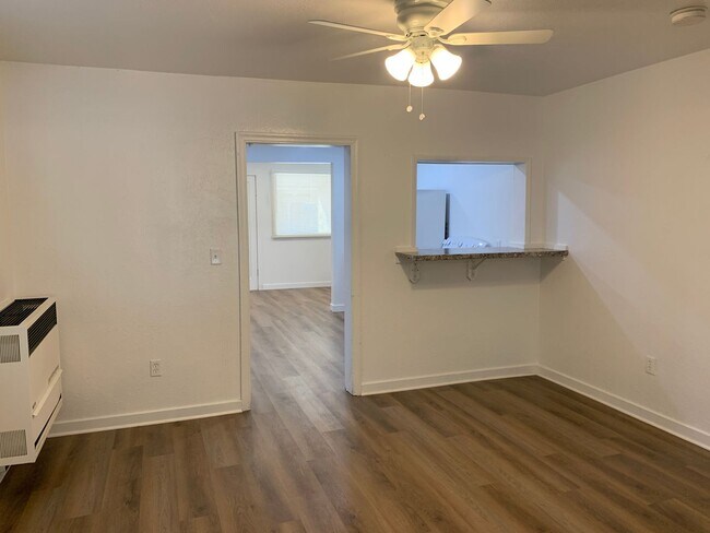 Building Photo - MOVE-IN SPECIAL!!!!  $500 OFF OF THE 1ST MONTHS RENT Charming 3-Bedroom Home for Rent - Please re...