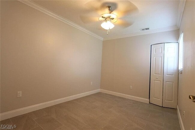 Building Photo - 305 Bougainvillea Rd W