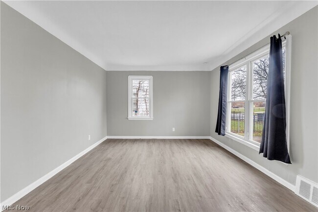 Building Photo - 16606 Lipton Ave