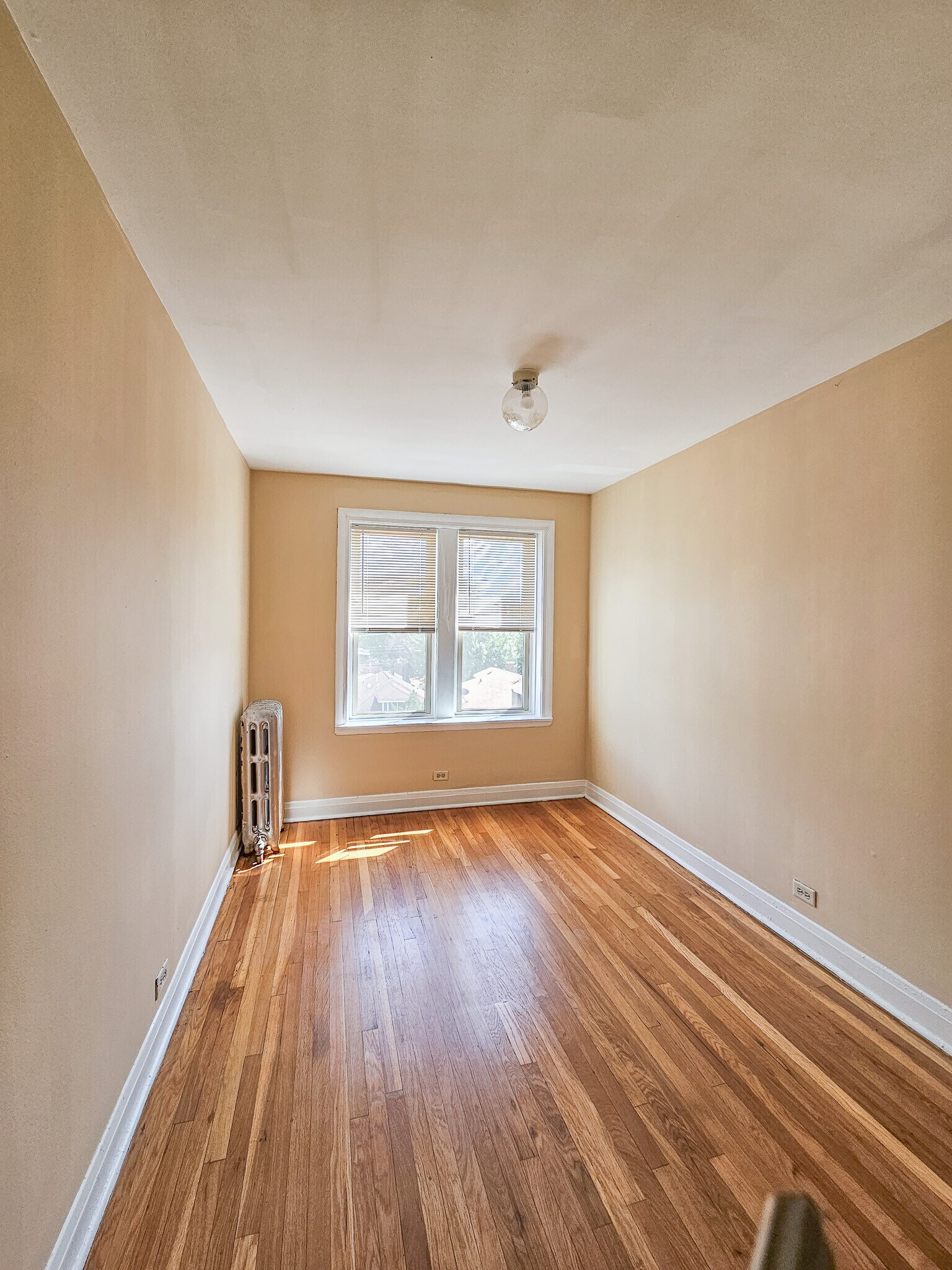 Building Photo - 4735 W Addison St
