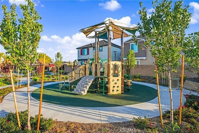 Building Photo - 28506 Via Priorat