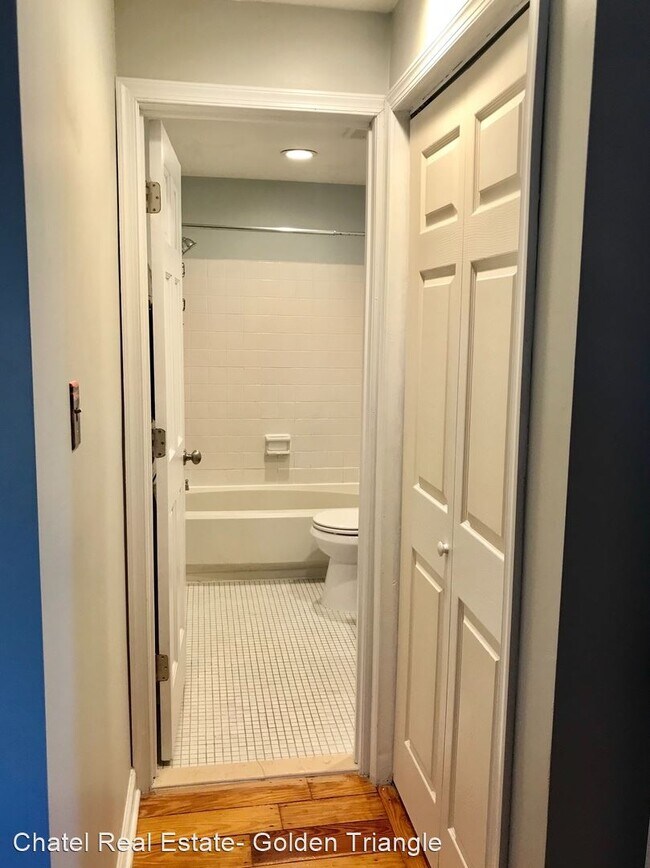 Building Photo - 1 br, 1 bath House - 1939 17th Street, NW #1