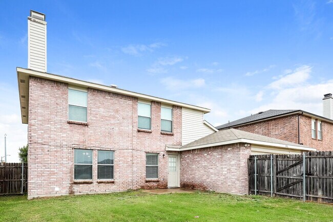 Building Photo - 1416 Daisy Dr