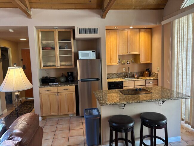 Building Photo - 46855 Mountain Cove Dr