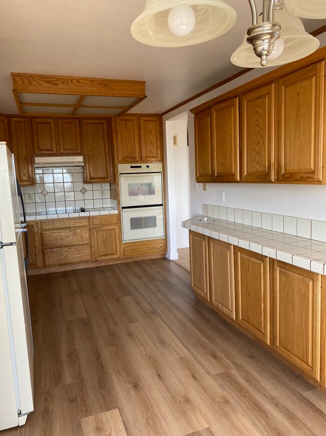 Building Photo - 2122 Pico Pl