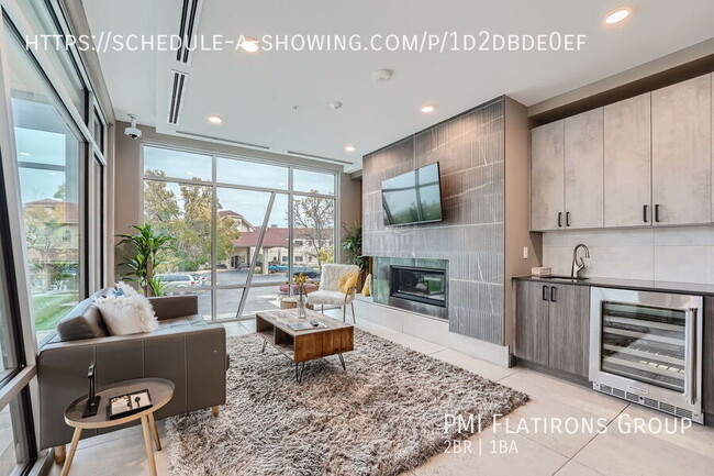 Primary Photo - Chic Modern Chaffee Park Condo