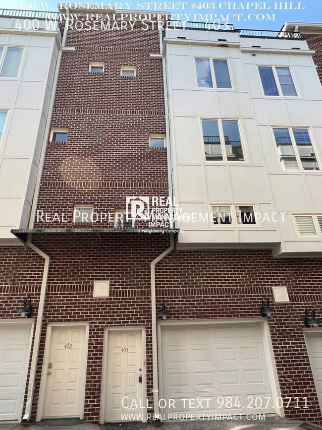 Primary Photo - Updated 2/3-bedroom 2 bath townhome with g...