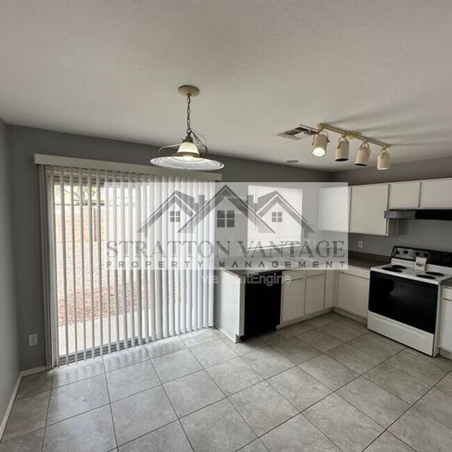 Building Photo - 12220 W Scotts Dr