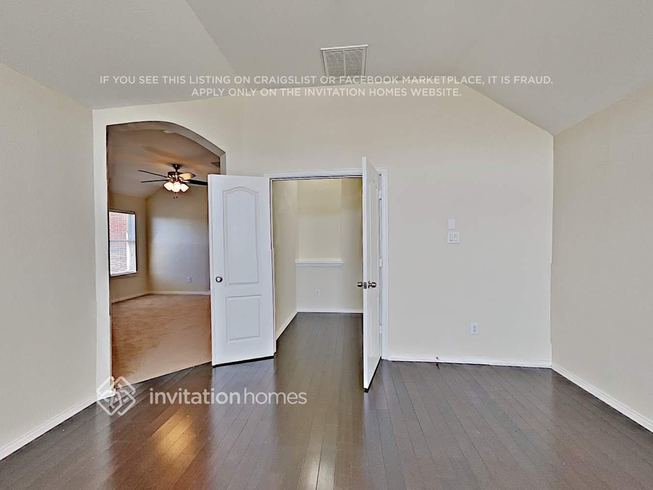 Building Photo - 3724 Queenswood Ct