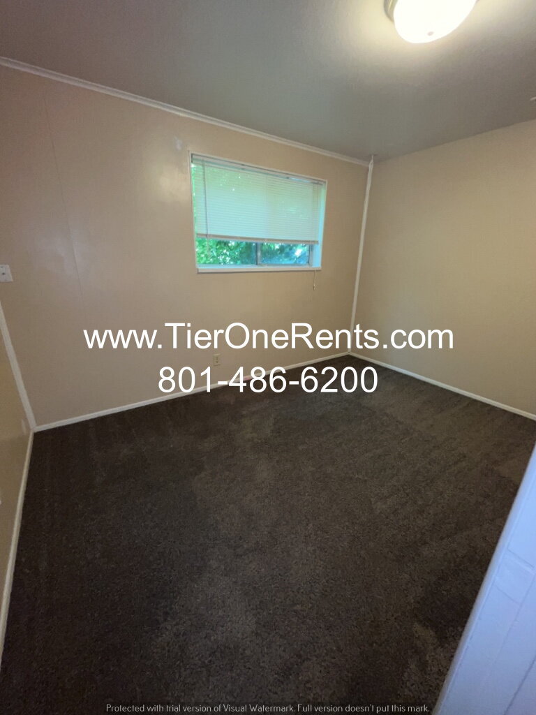 Building Photo - NO DEPOSIT option available for qualified renters!