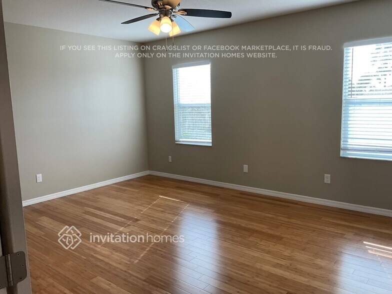 Building Photo - 7911 115th Ave E