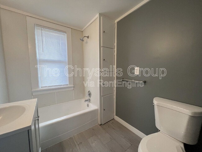 Building Photo - 1114 S Otter Creek St