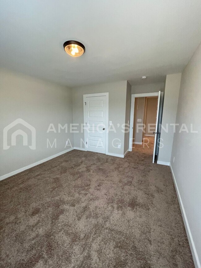 Building Photo - Home for Rent in Jasper, AL!!! Available to View Now!!!  DEPOSIT VIEWING!!