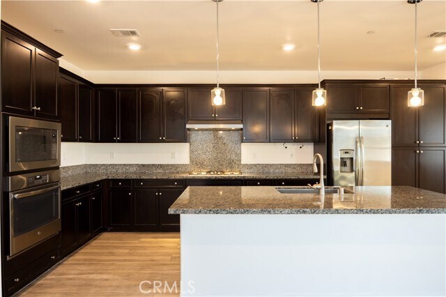 Building Photo - 24153 Paseo del Rancho Dr