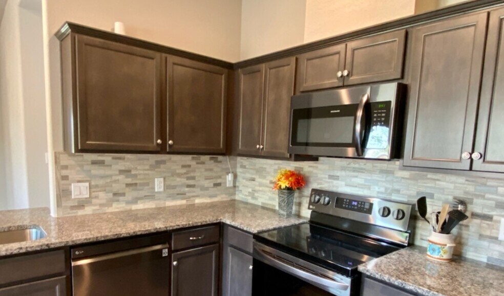 Kitchen - 1512 Dansby St