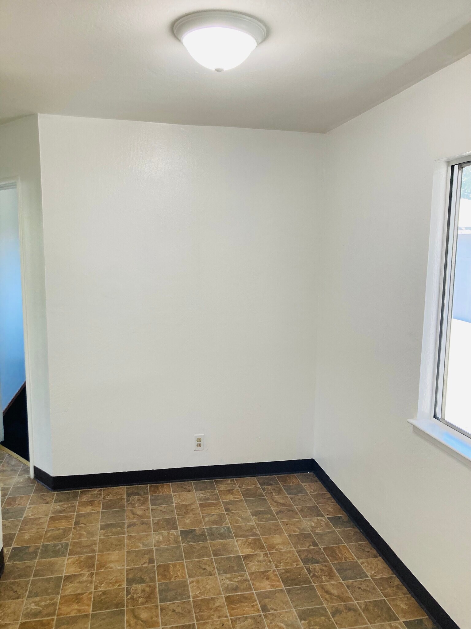 Building Photo - 141 N 33rd St