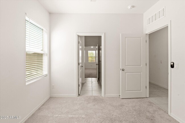 Building Photo - 18461 N Los Gabrieles Way