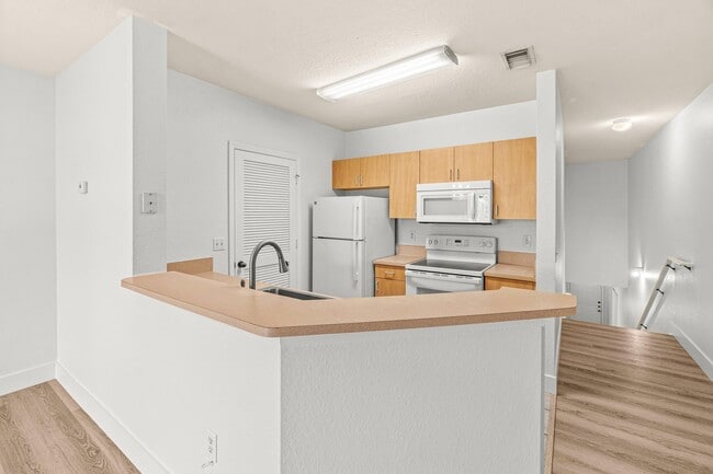 Building Photo - 1503 Belmont Pl